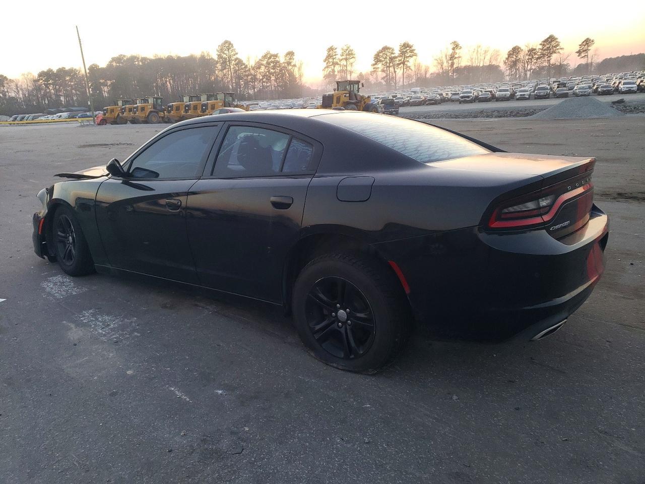 2019 Dodge Charger Sxt - Фото 2