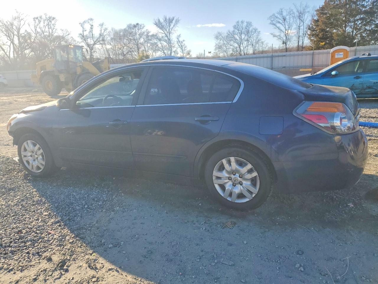 2010 Nissan Altima 2.5 S - Фото 2
