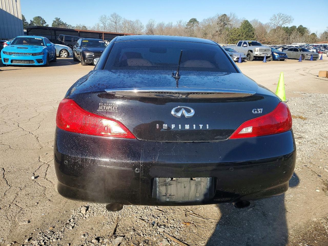 2012 Infiniti G37 Base - Image 6
