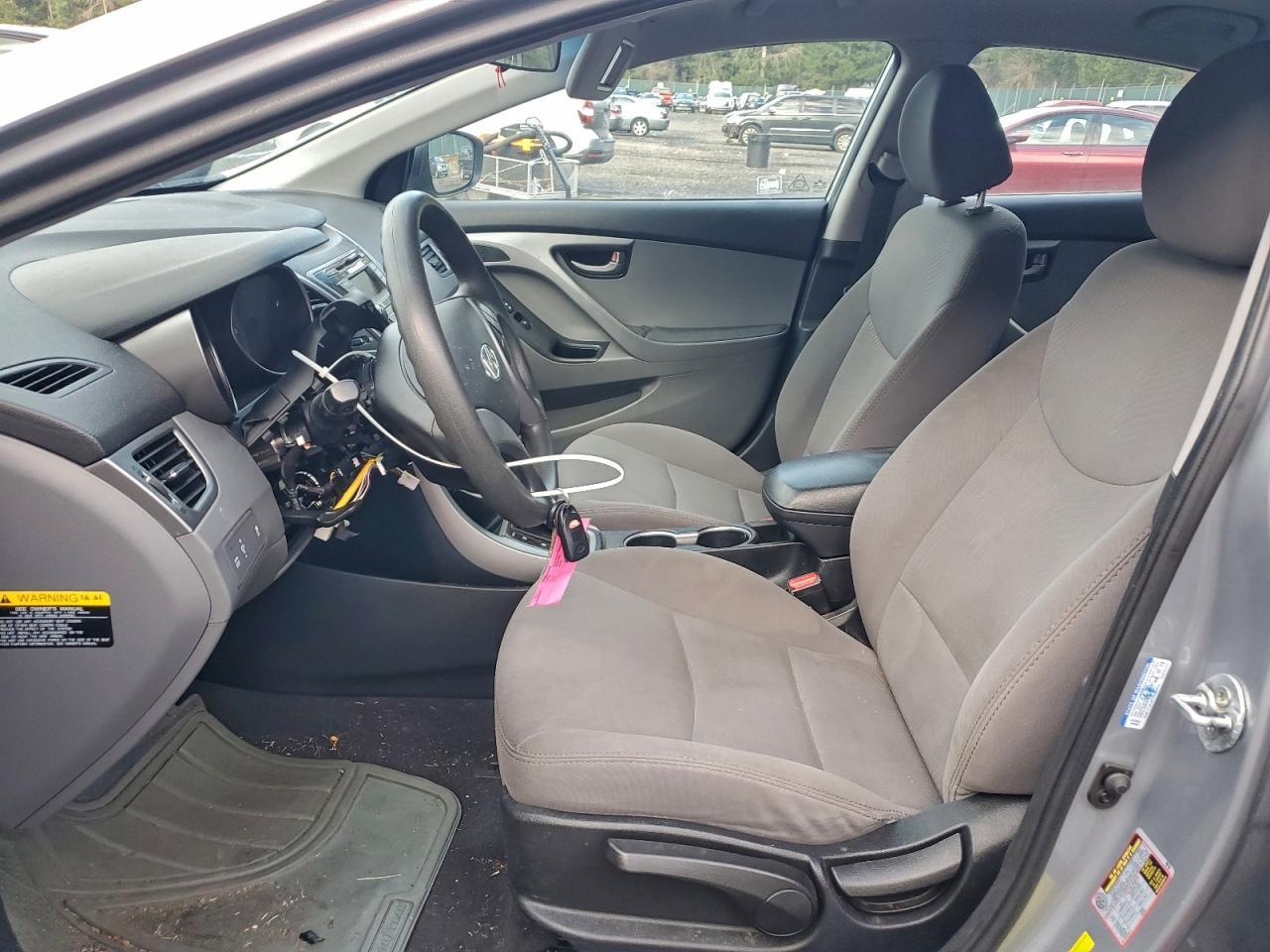 2016 Hyundai Elantra Se - Фото 7