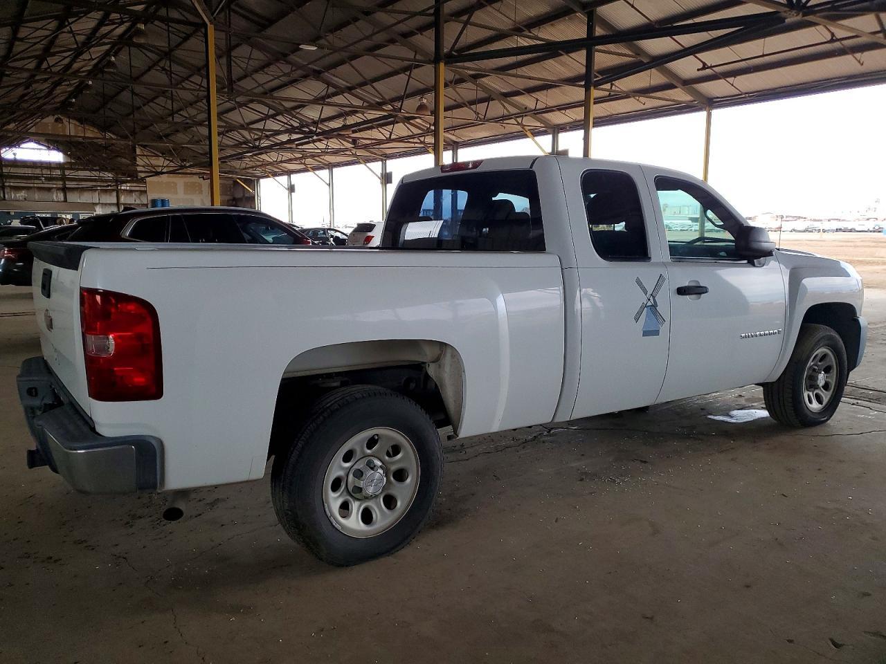 2008 Chevrolet Silverado C1500 - Фото 3