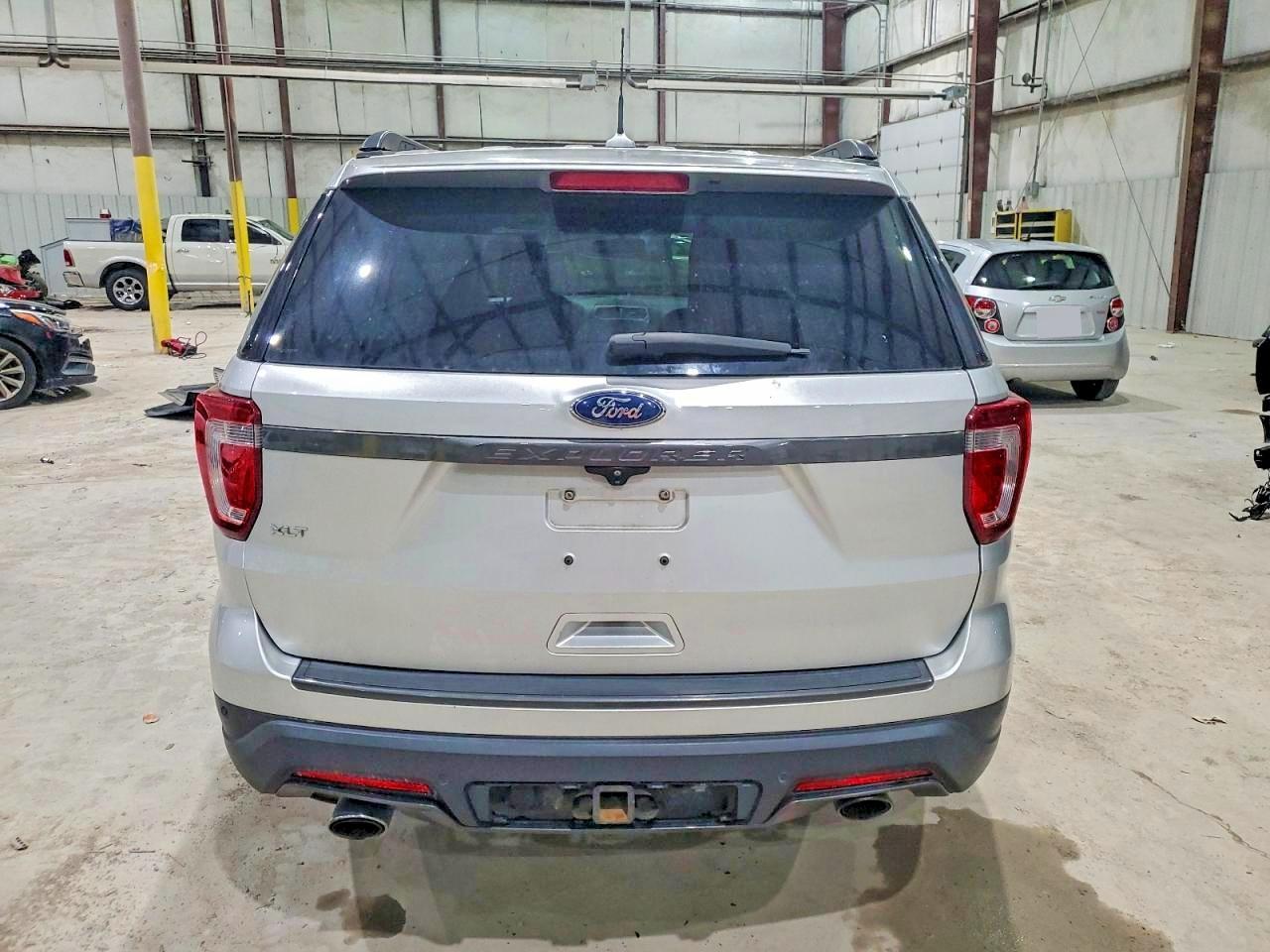2018 Ford Explorer Xlt - Фото 6