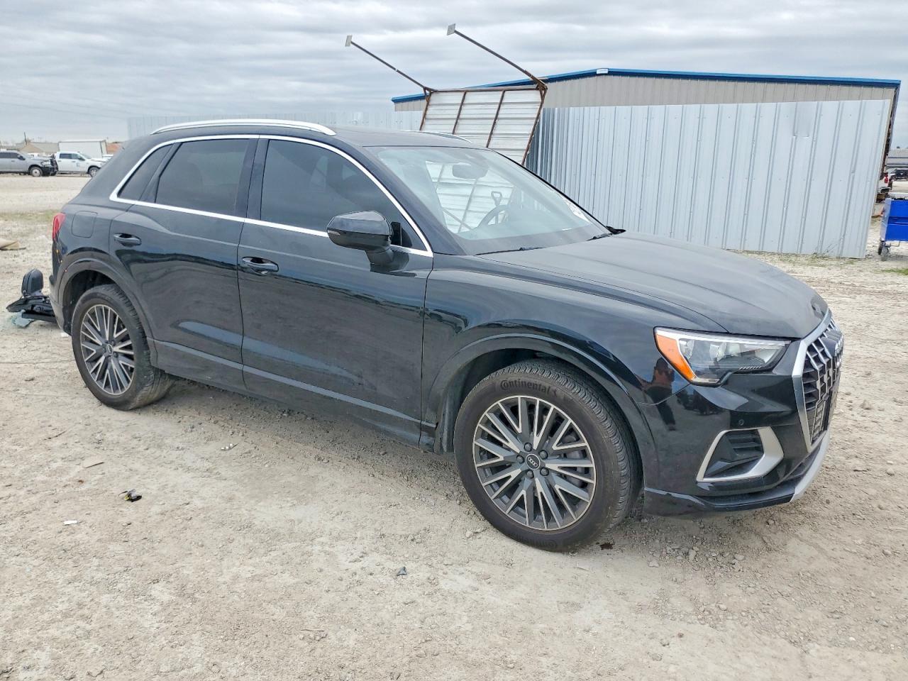 2021 Audi Q3 Premium 40 - Фото 4