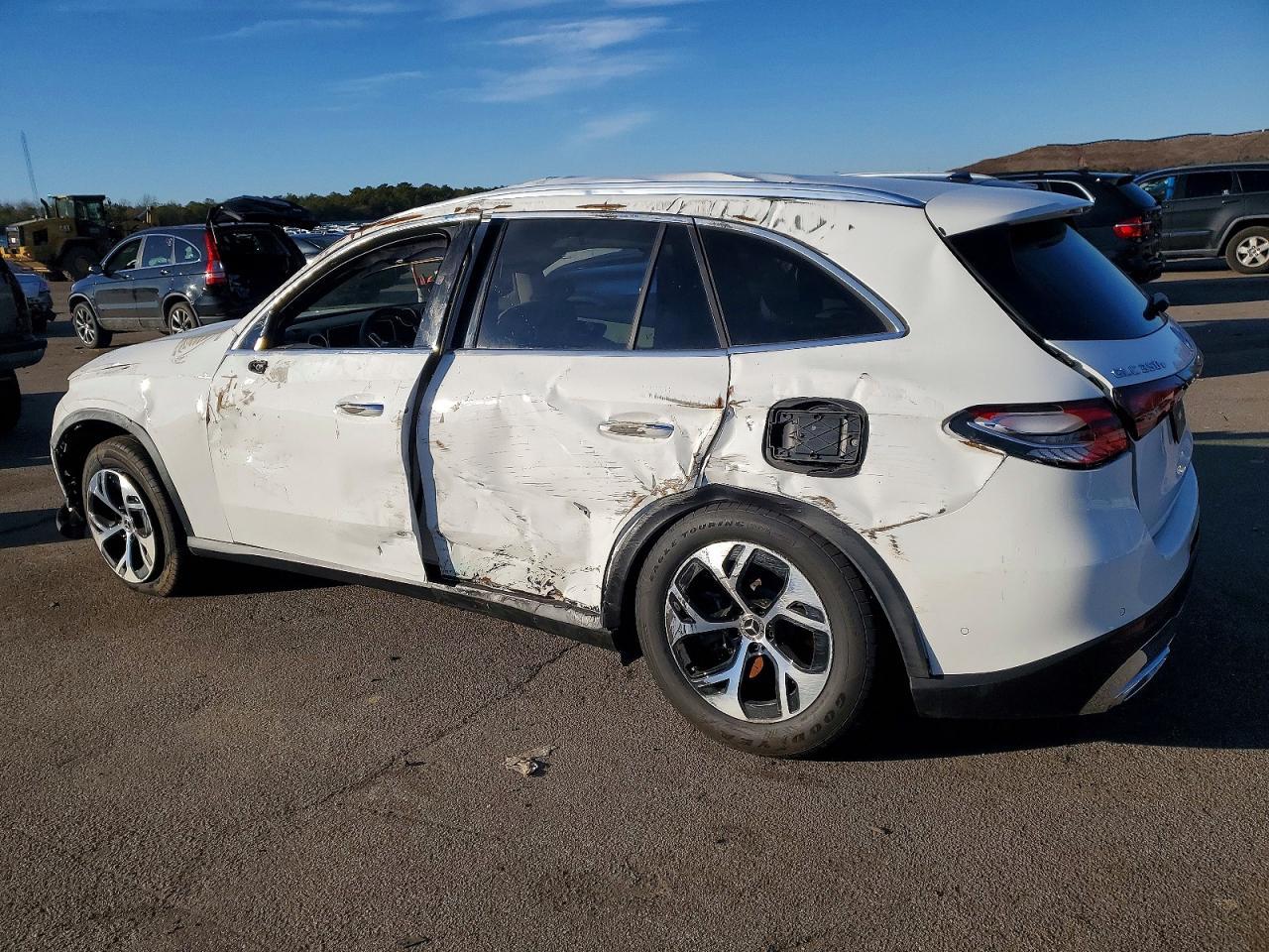 2025 Mercedes-Benz Glc 350E - Фото 2