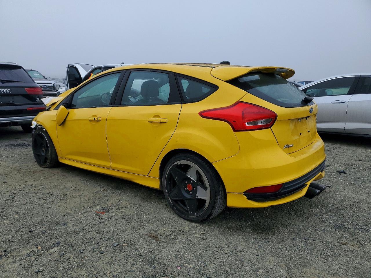 2018 Ford Focus St - Фото 2