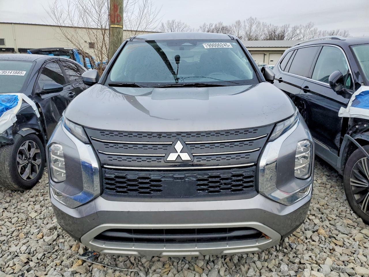 2023 Mitsubishi Outlander Se - Фото 5