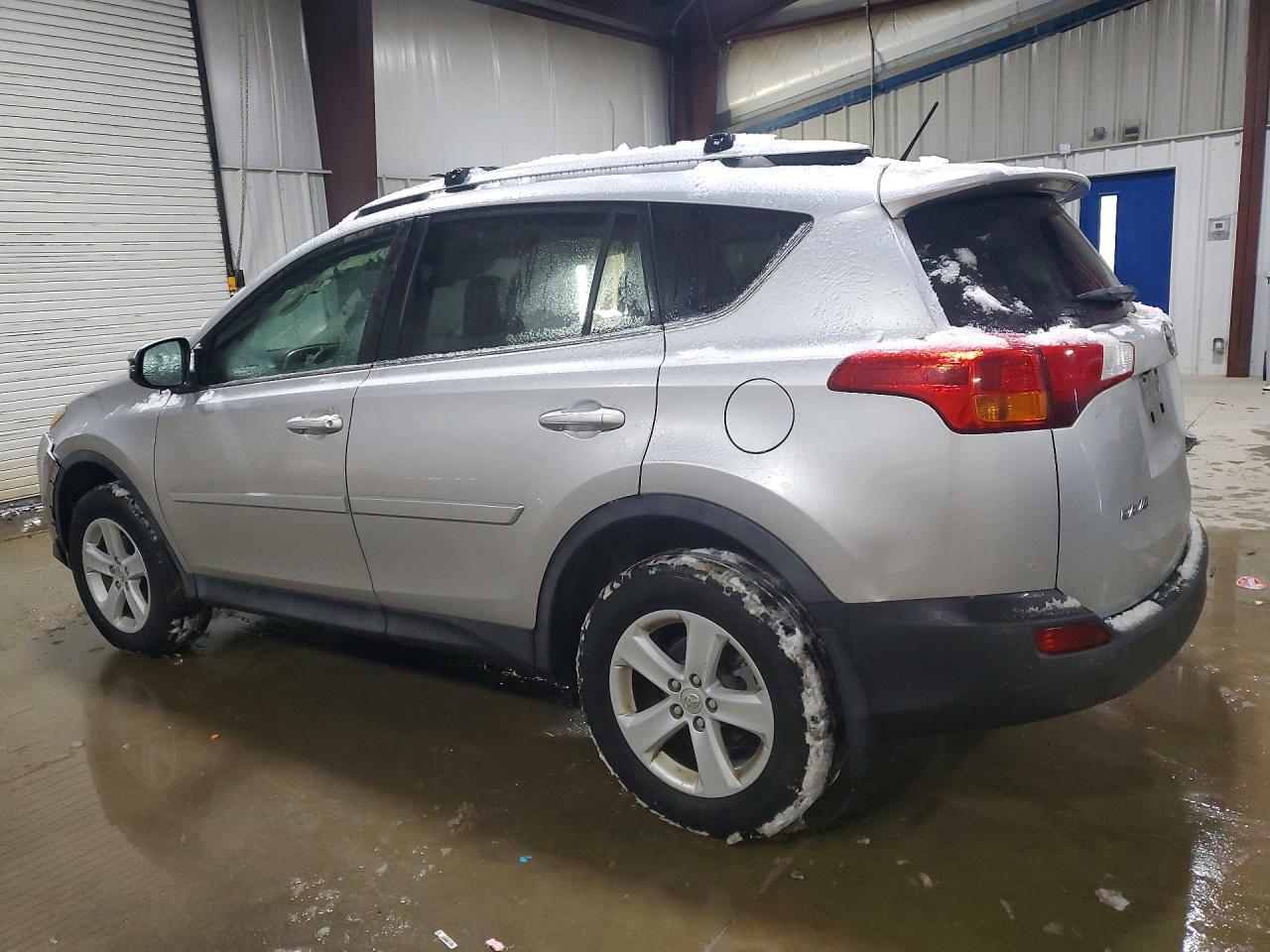 2013 Toyota Rav4 Xle - Фото 2