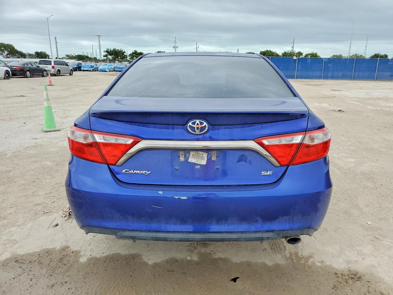 2015 Toyota Camry Le - Image 6