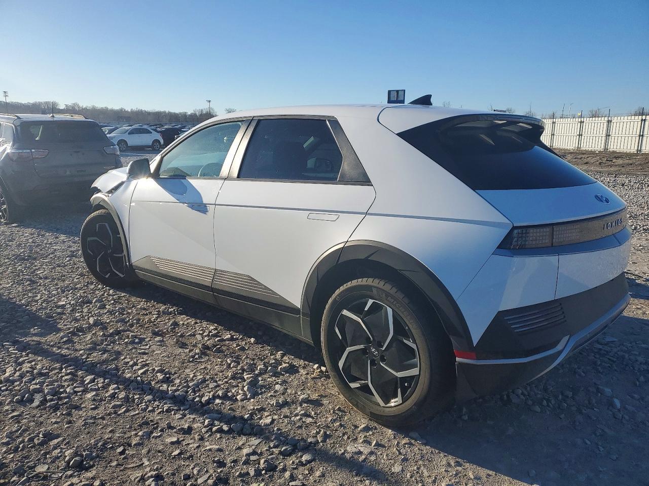 2024 Hyundai Ioniq 5 Sel - Image 2