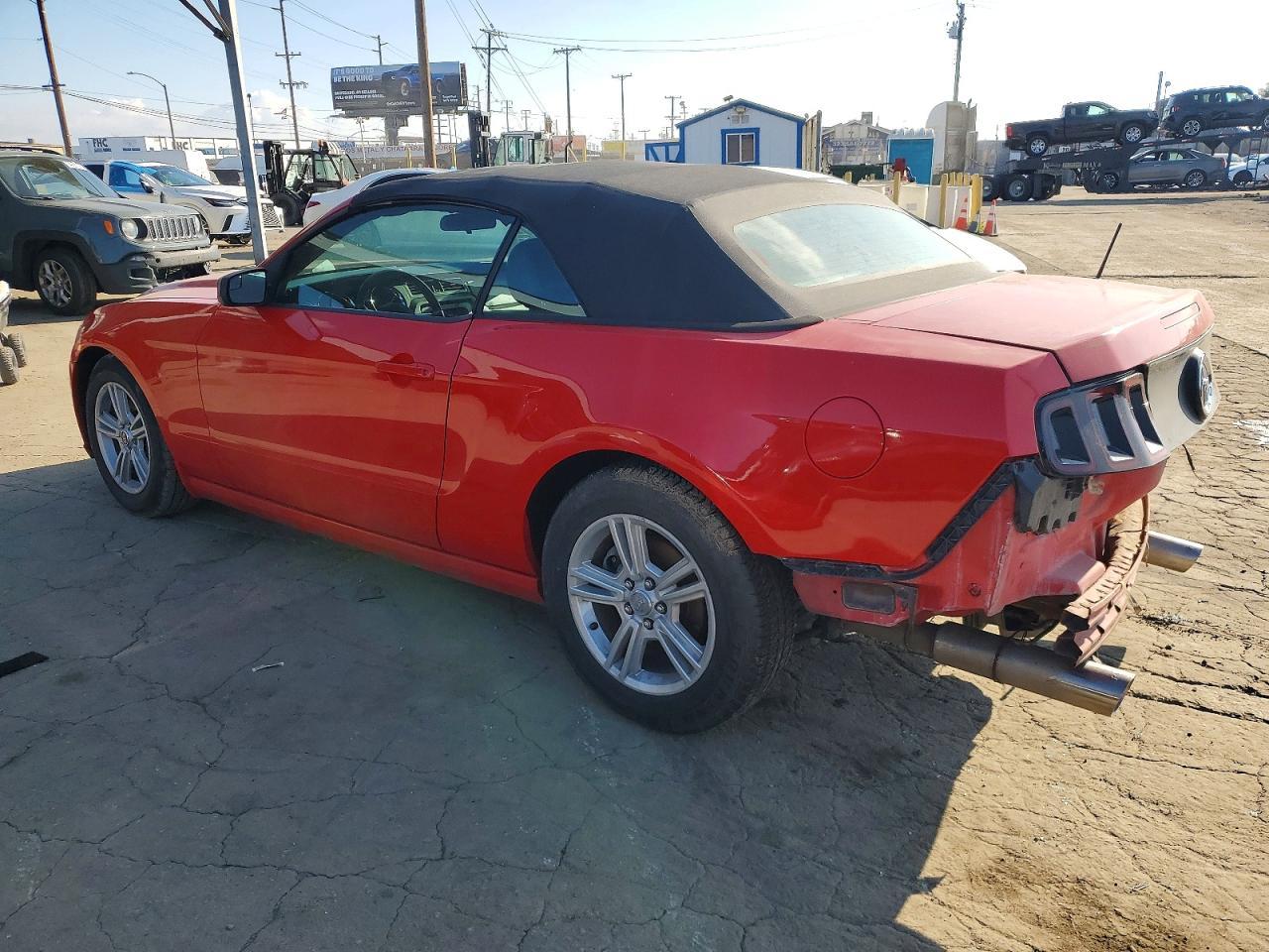 2014 Ford Mustang - Фото 2