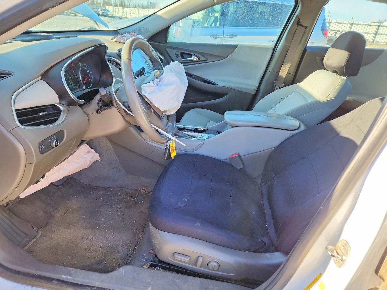 2018 Chev Malibu - Фото 7