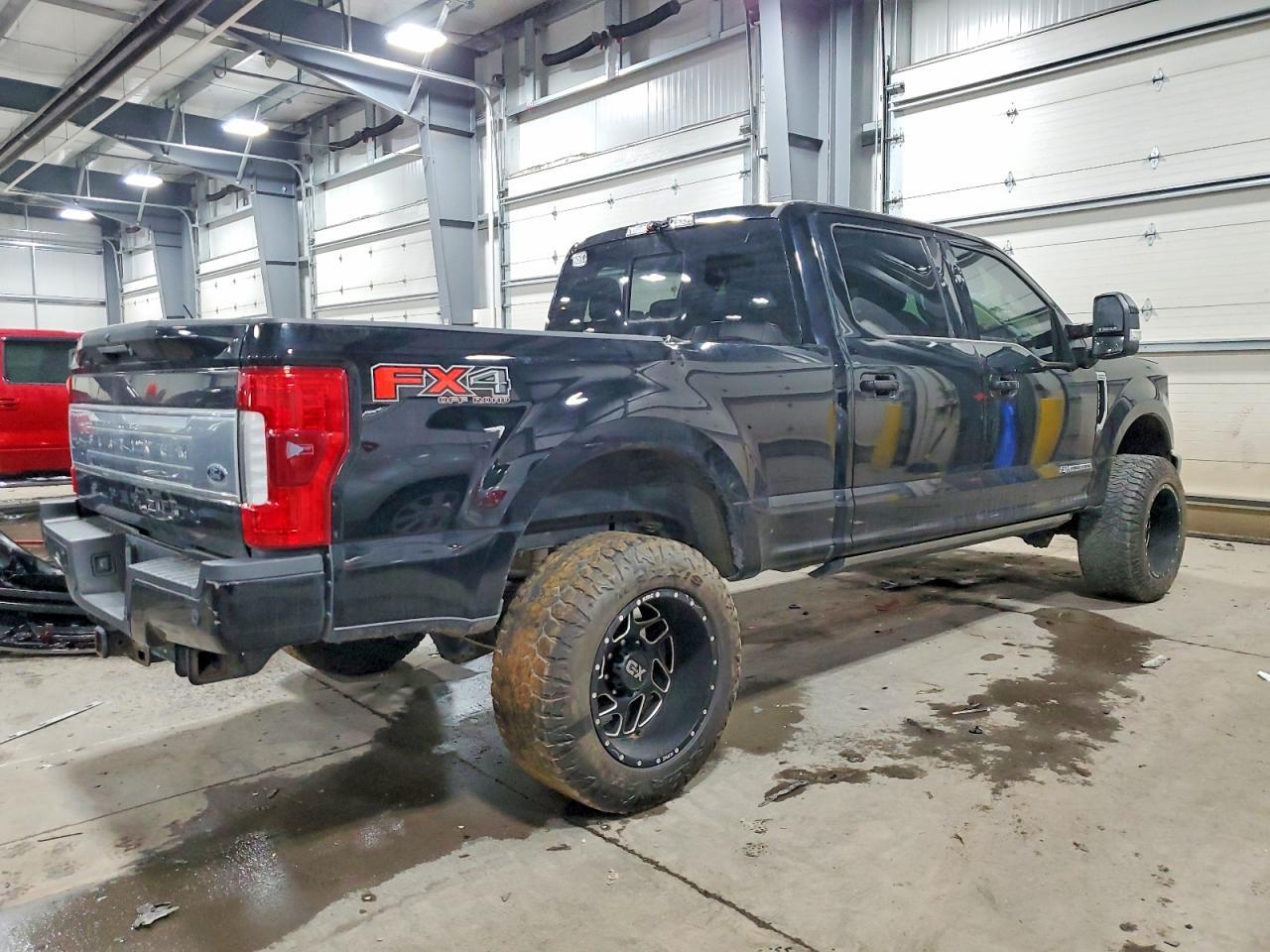 2017 Ford F350 Super Duty - Image 3