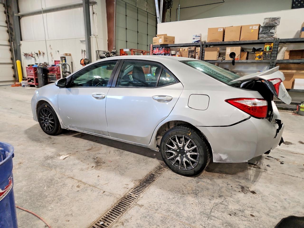 2014 Toyota Corolla L - Фото 2