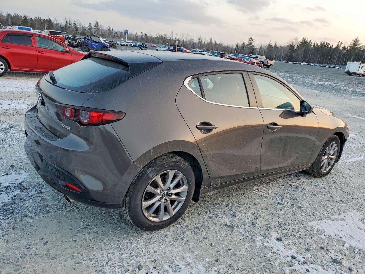 2019 Mazda 3 Preferred Plus - Image 3