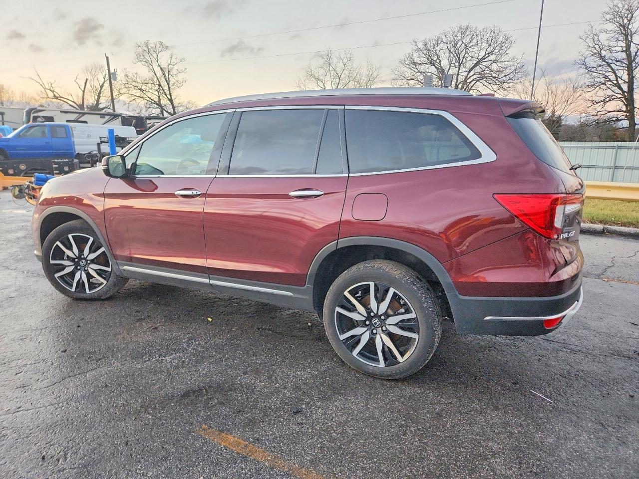 2022 Honda Pilot Elite - Image 2