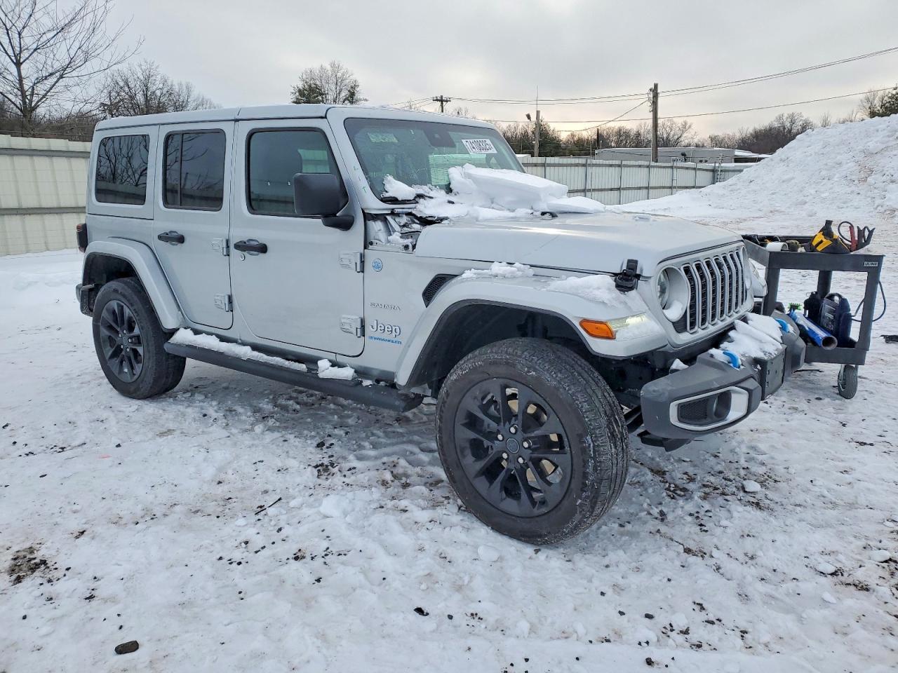 2024 Jeep Wrangler Sahara 4Xe - Image 4