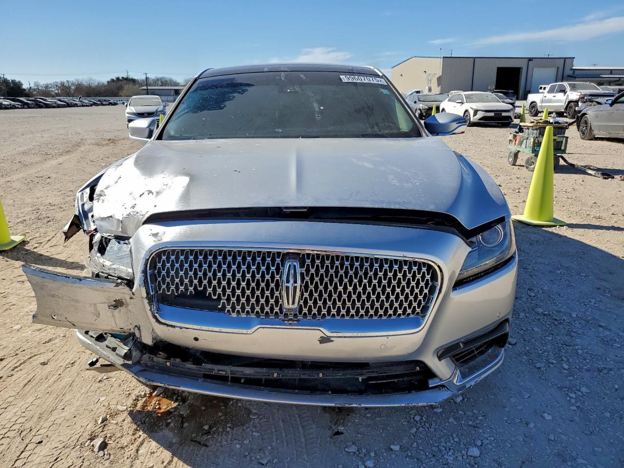 2017 Lincoln Continental Reserve - Image 5