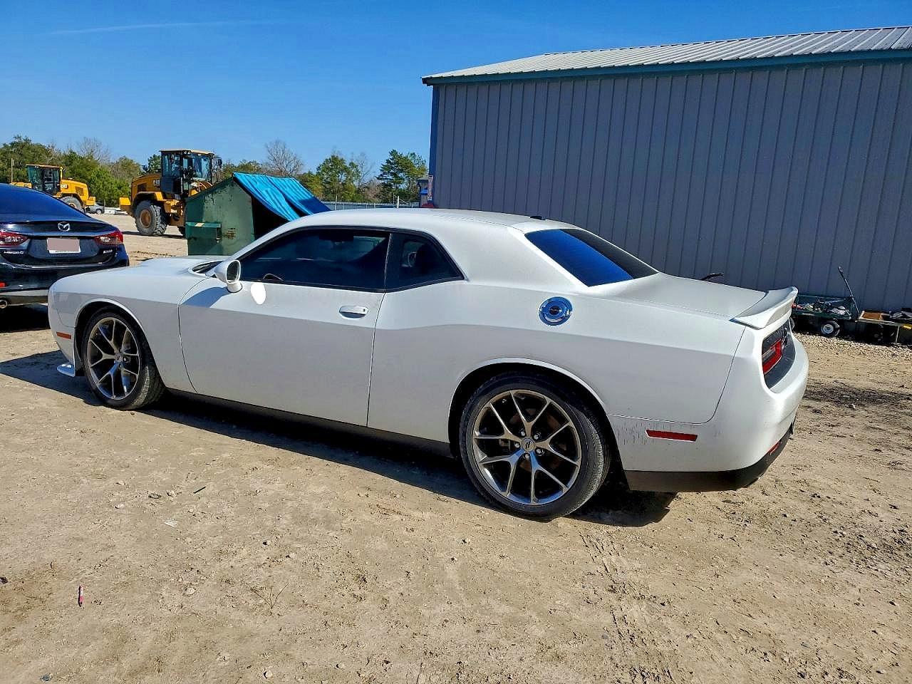 2022 Dodge Challenger Gt - Image 2