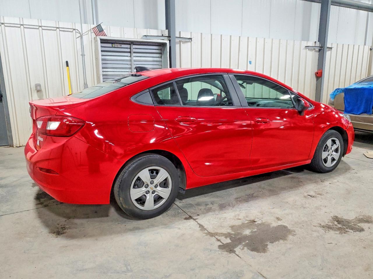 2018 Chevrolet Cruze Ls - Фото 3
