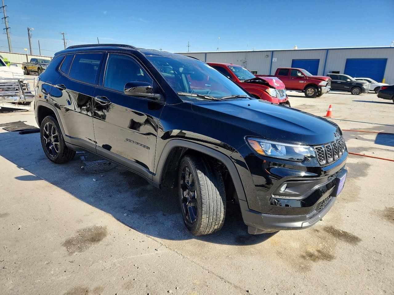 2026 Jeep Compass Latitude - Фото 4