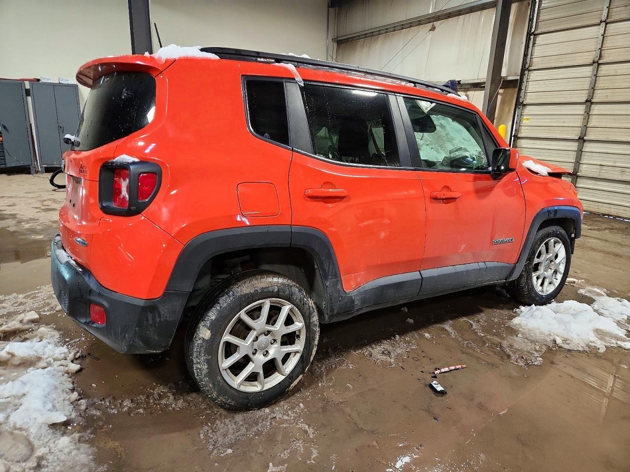 2020 Jeep Renegade Latitude - Image 3