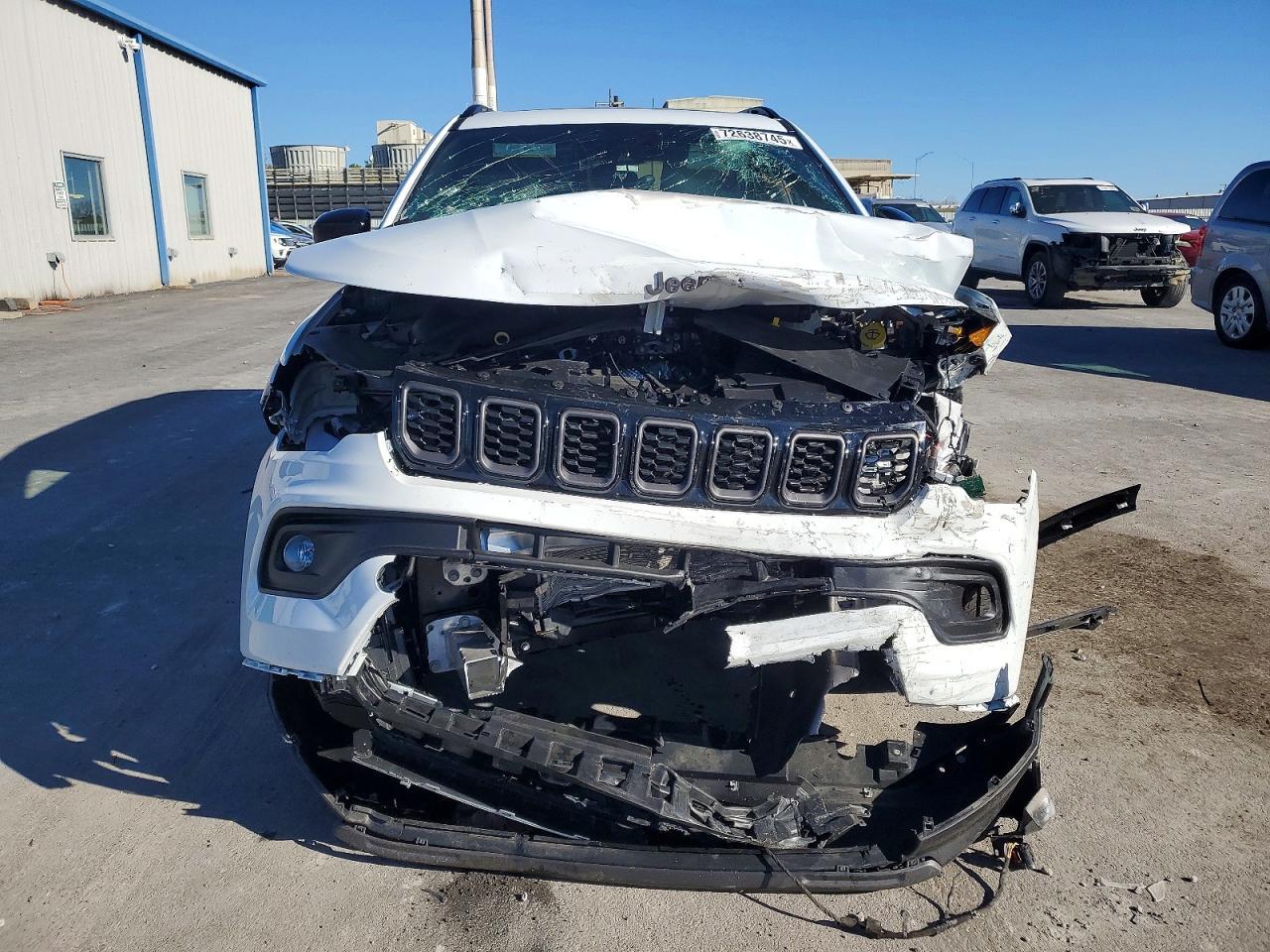 2025 Jeep Compass Latitude - Фото 5