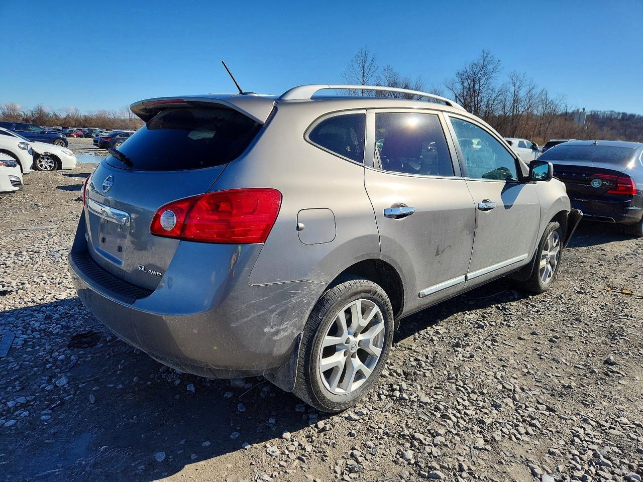 2013 Nissan Rogue S - Фото 3