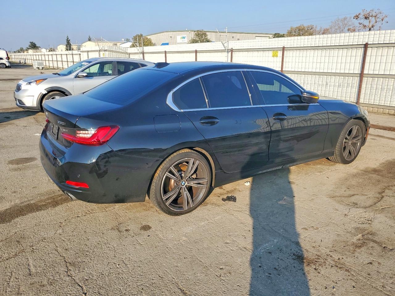 2024 BMW 330Xi - Image 3