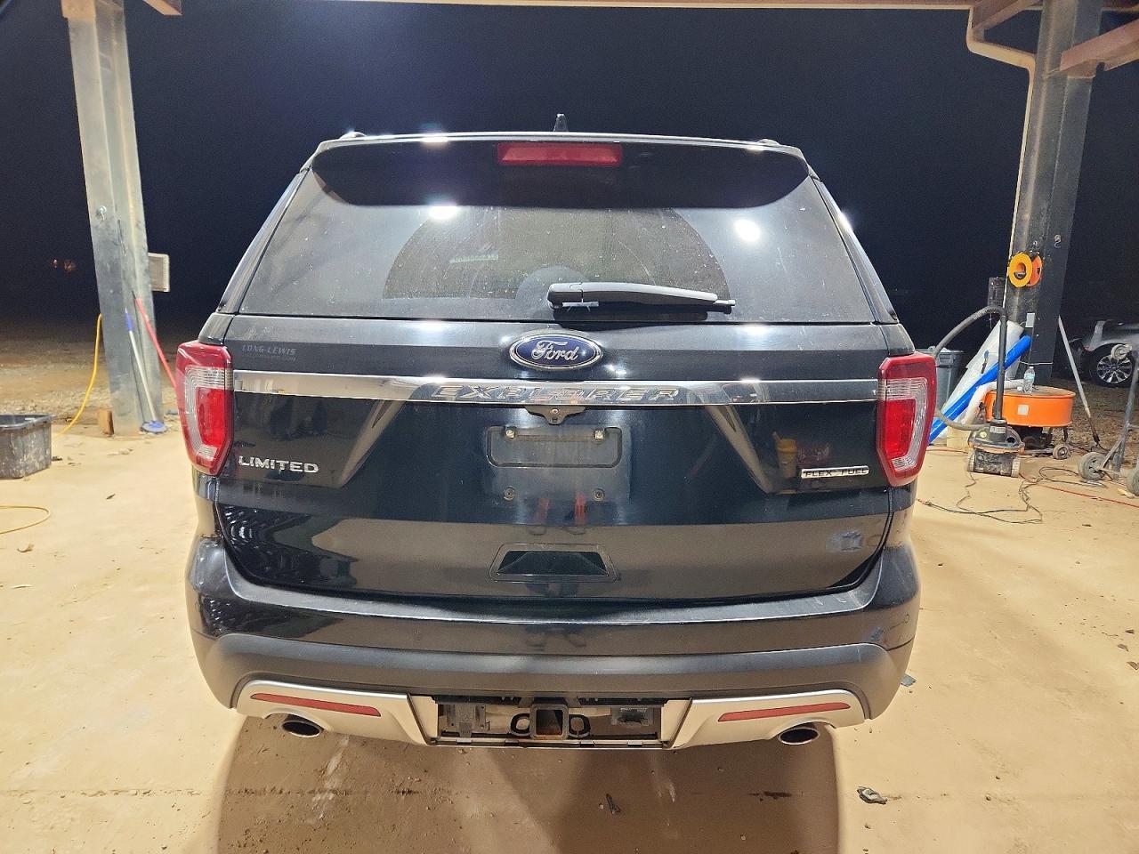 2016 Ford Explorer Limited - Image 6