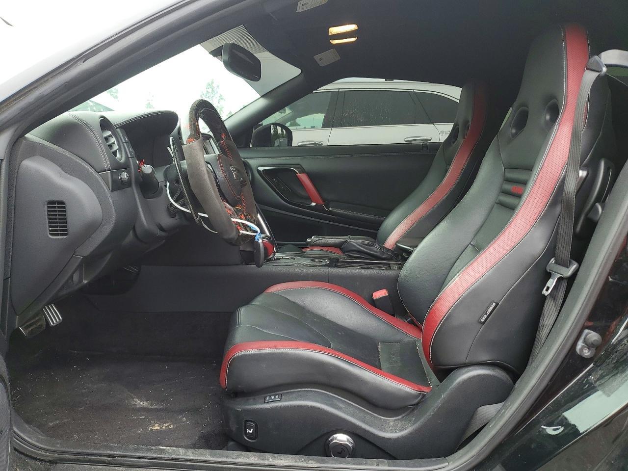 2015 Nissan Gt-R Premium - Image 7