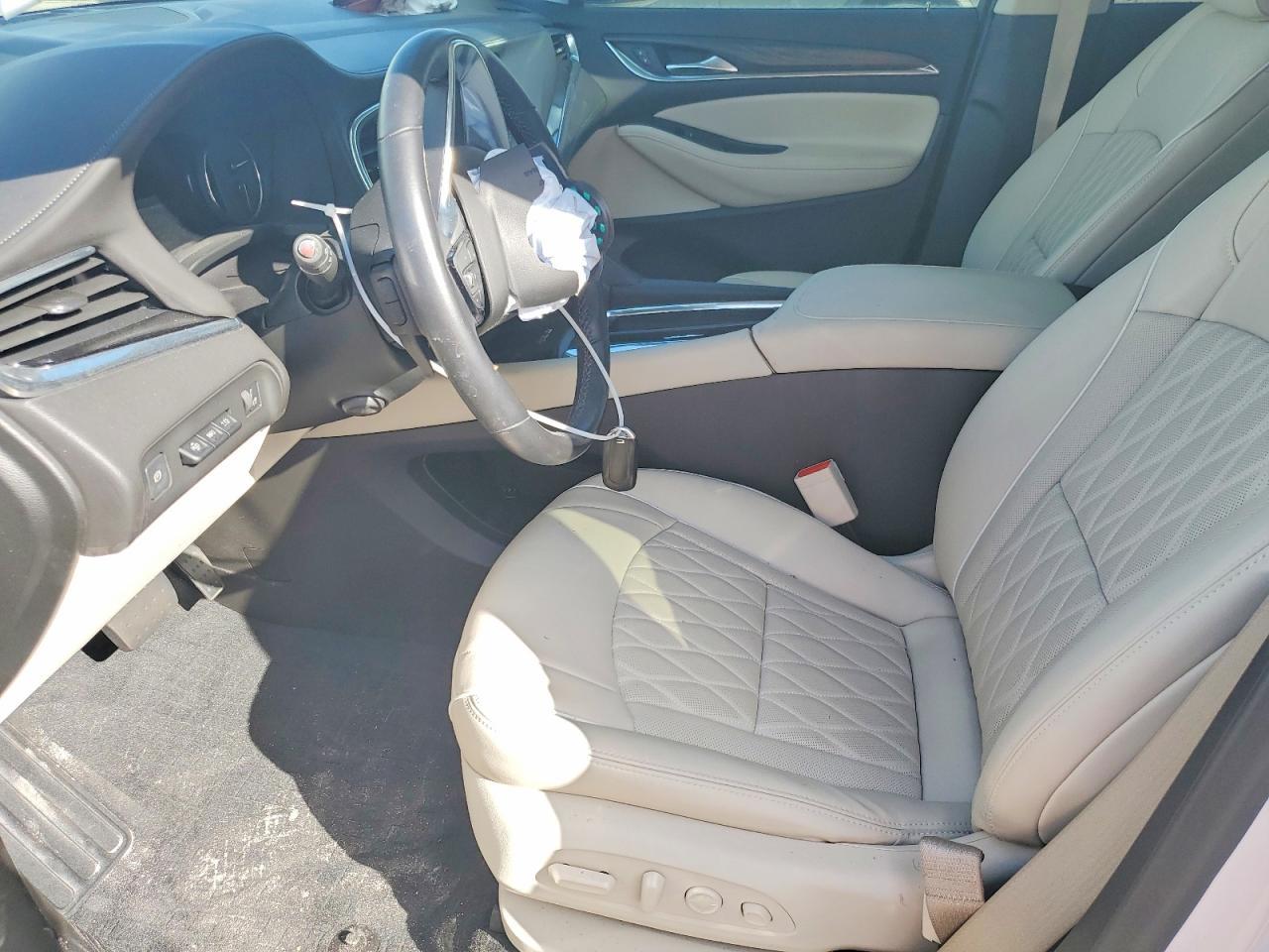 2023 Buick Enclave Avenir - Image 7