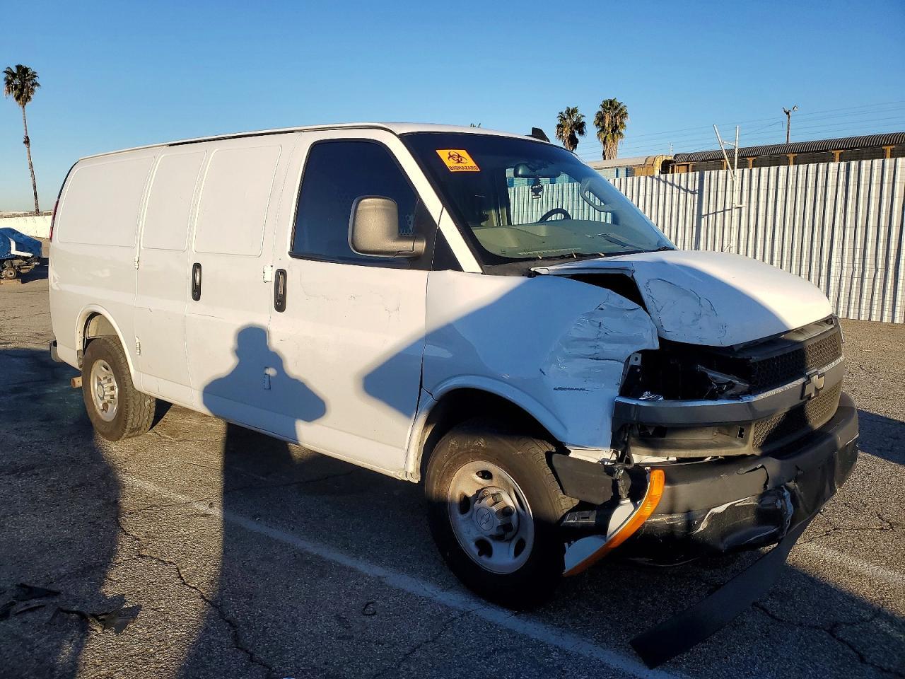 2018 Chevrolet Express G2500 Utility / Service Van - Фото 4
