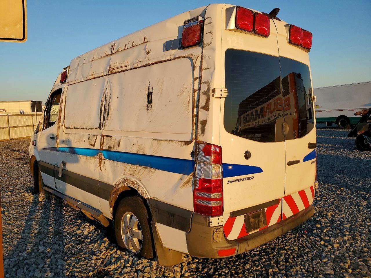 2017 Mercedes Benz Sprinter 2500 Ambulance - Image 2