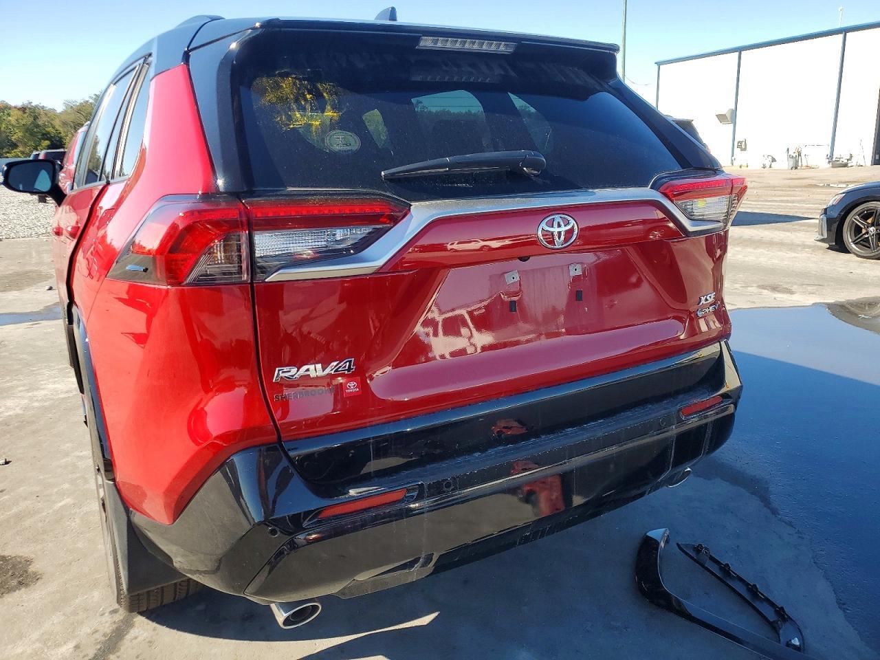 2025 Toyota Rav4 Xse - Image 6