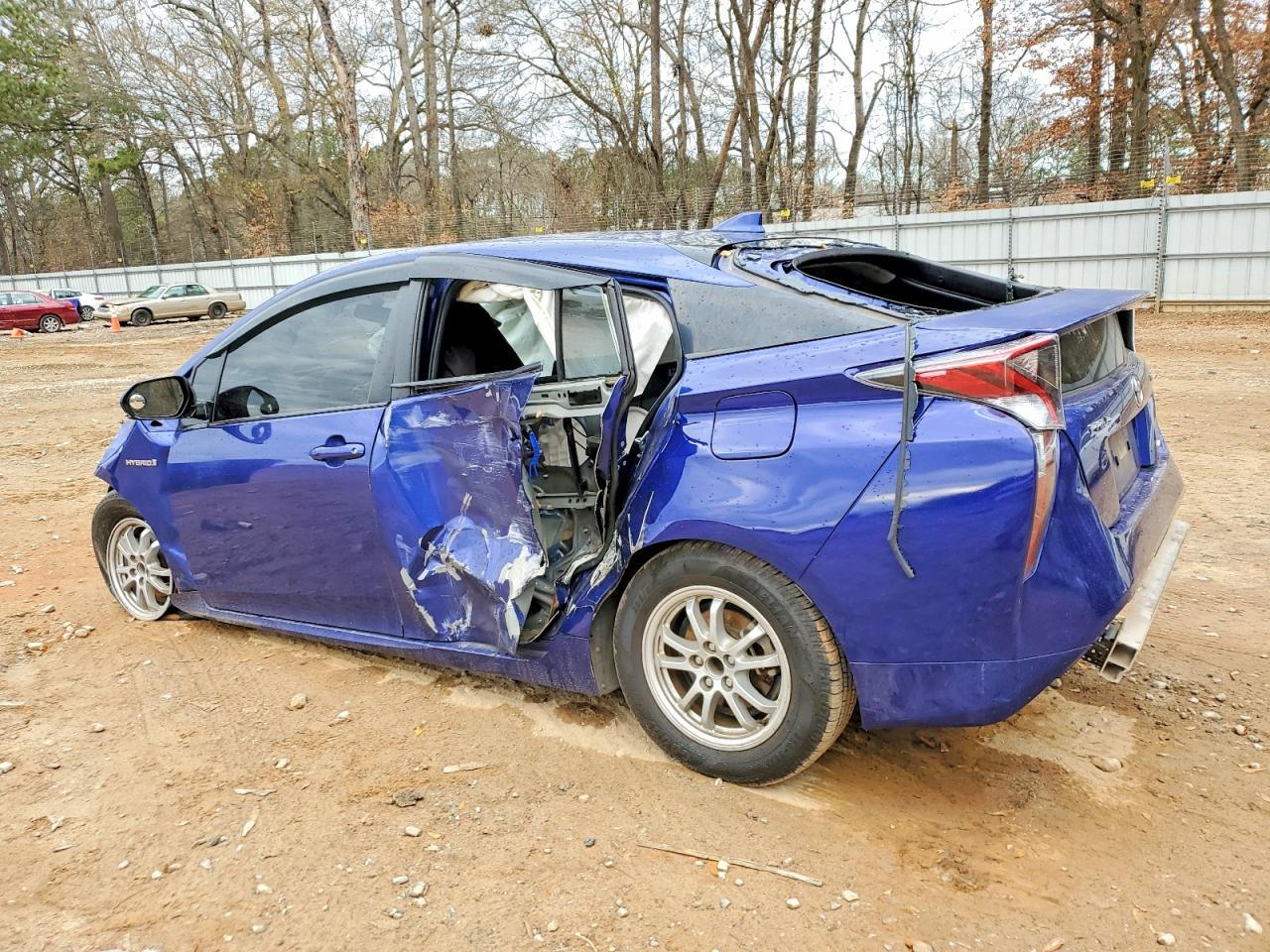 2016 Toyota Prius - Image 2