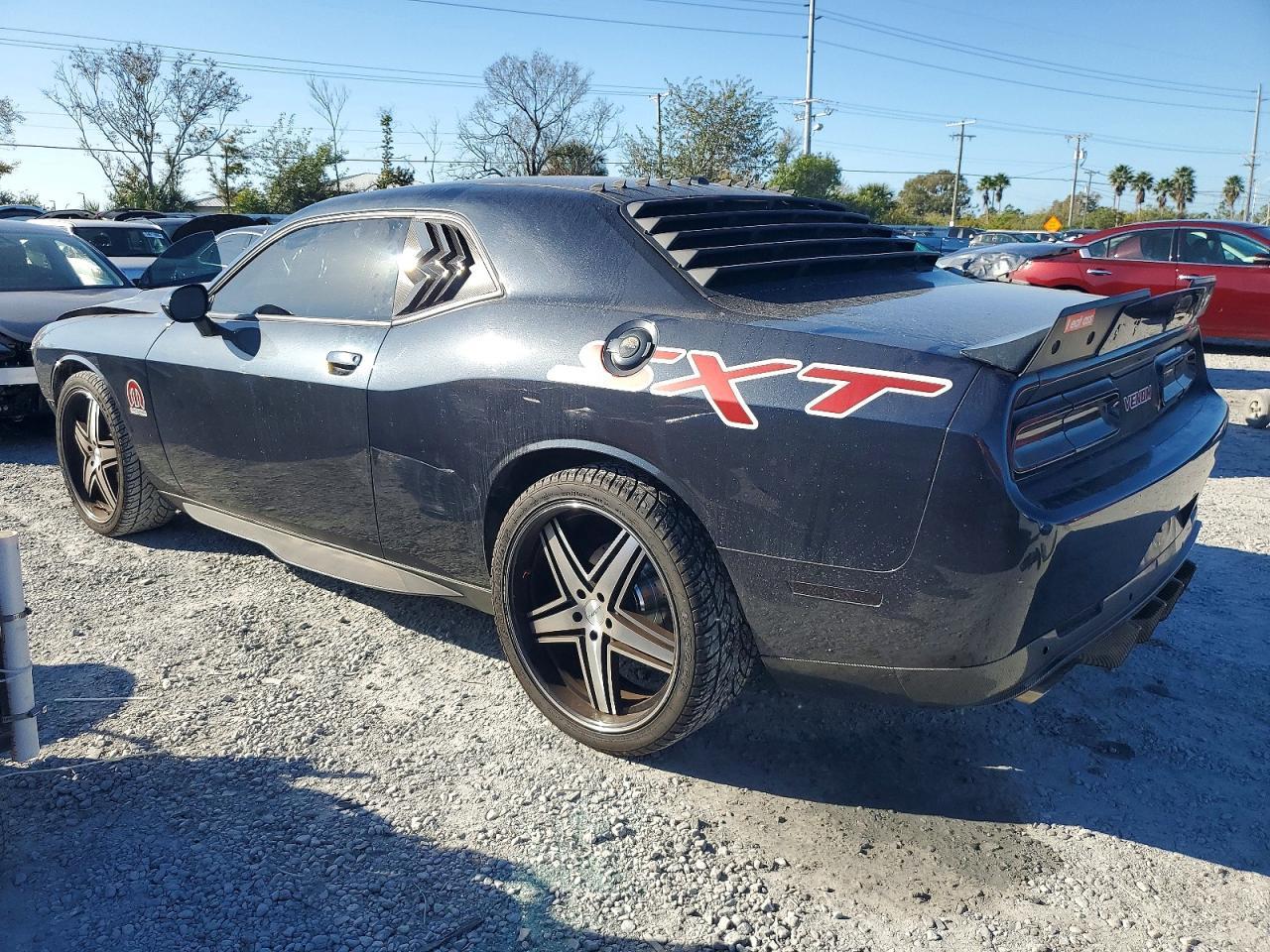 2018 Dodge Challenger Sxt - Фото 2