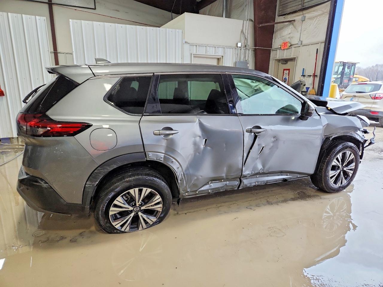 2021 Nissan Rogue Sv - Фото 3