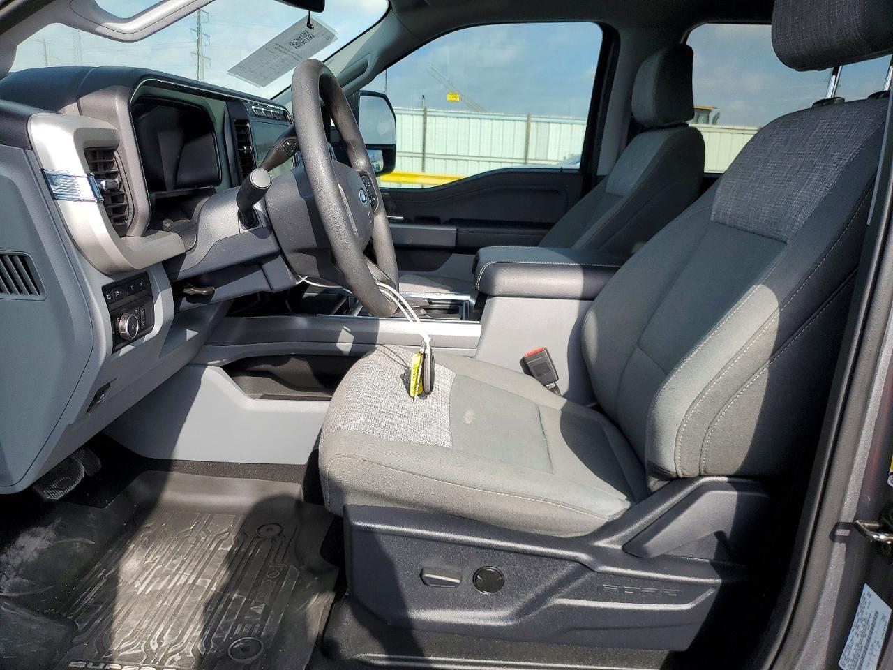2023 Ford F250 Super Duty - Фото 7
