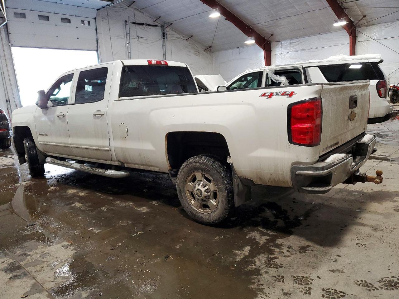2017 Chevrolet Silverado K2500 Heavy Duty Lt - Image 2