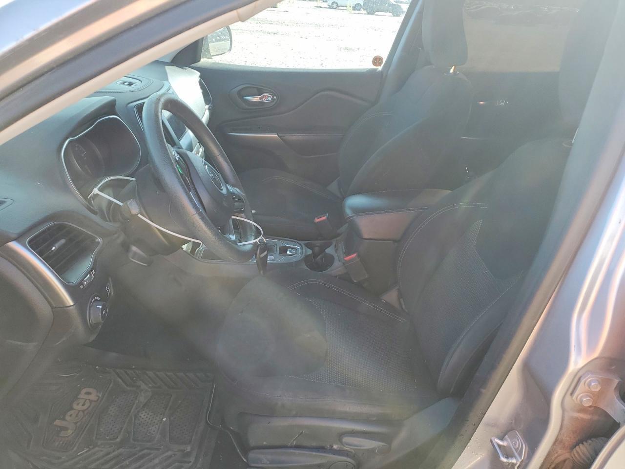 2019 Jeep Cherokee Latitude - Фото 7