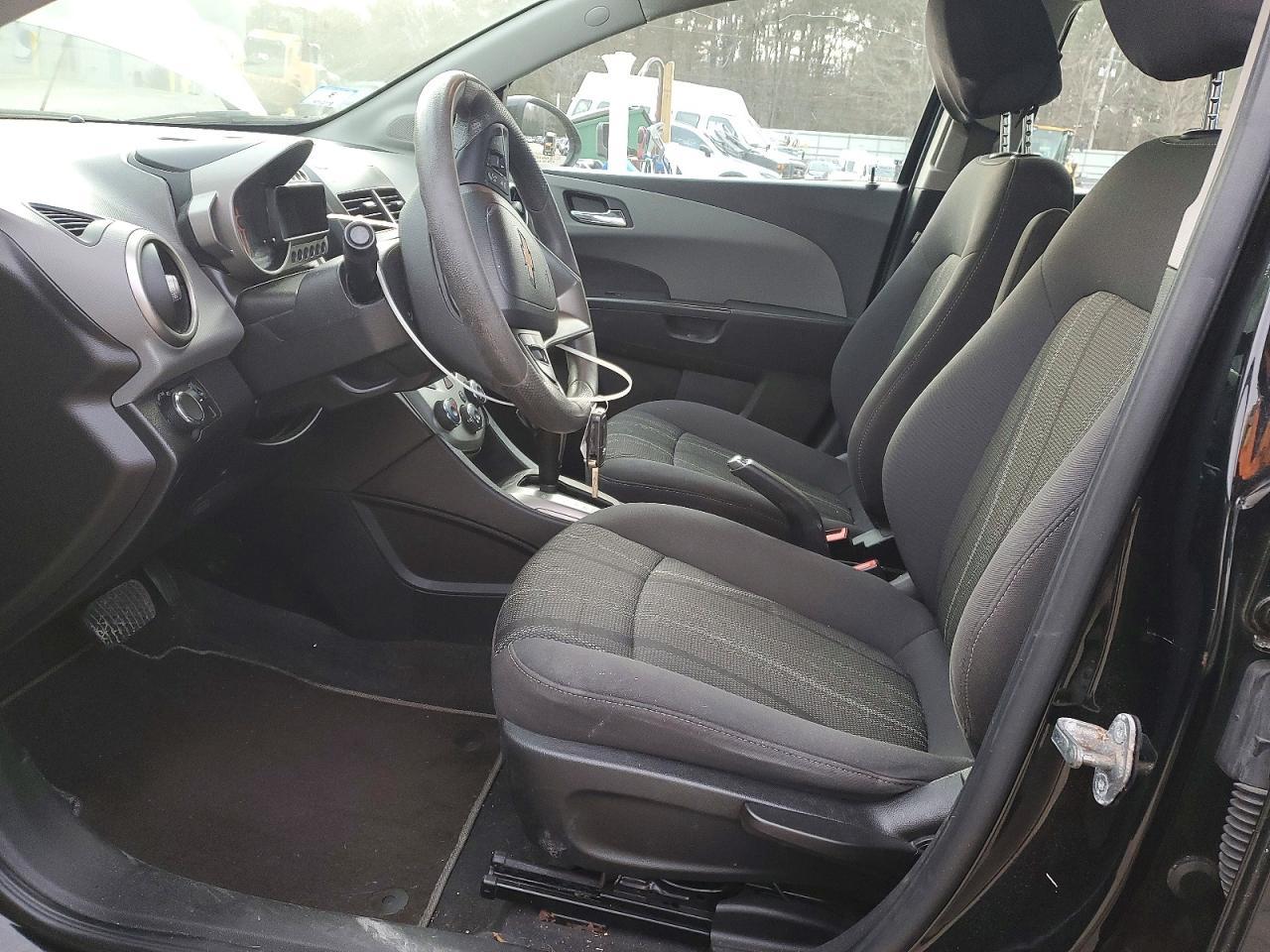 2016 Chevrolet Sonic Lt - Image 7