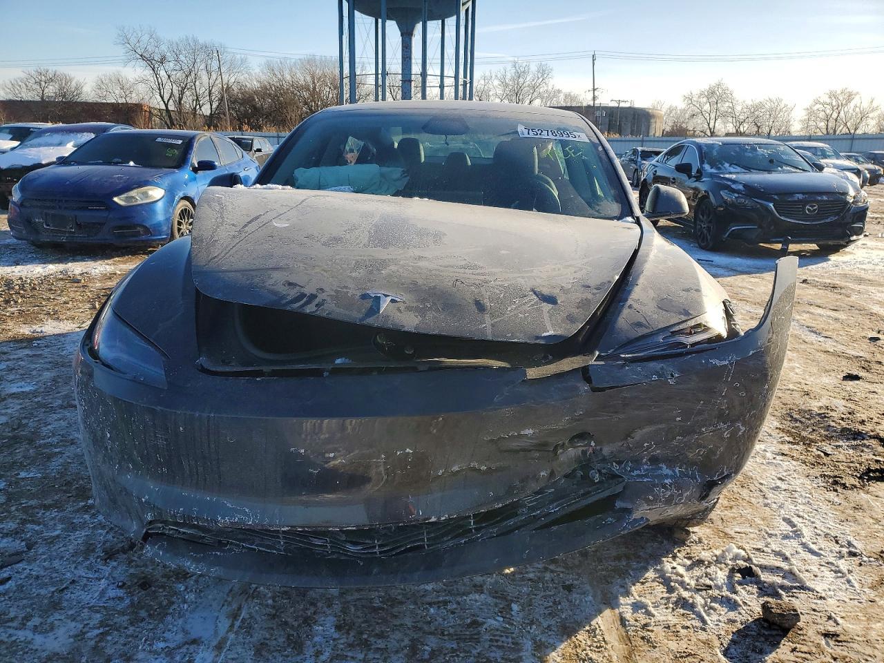 2025 Tesla Model 3 - Image 5