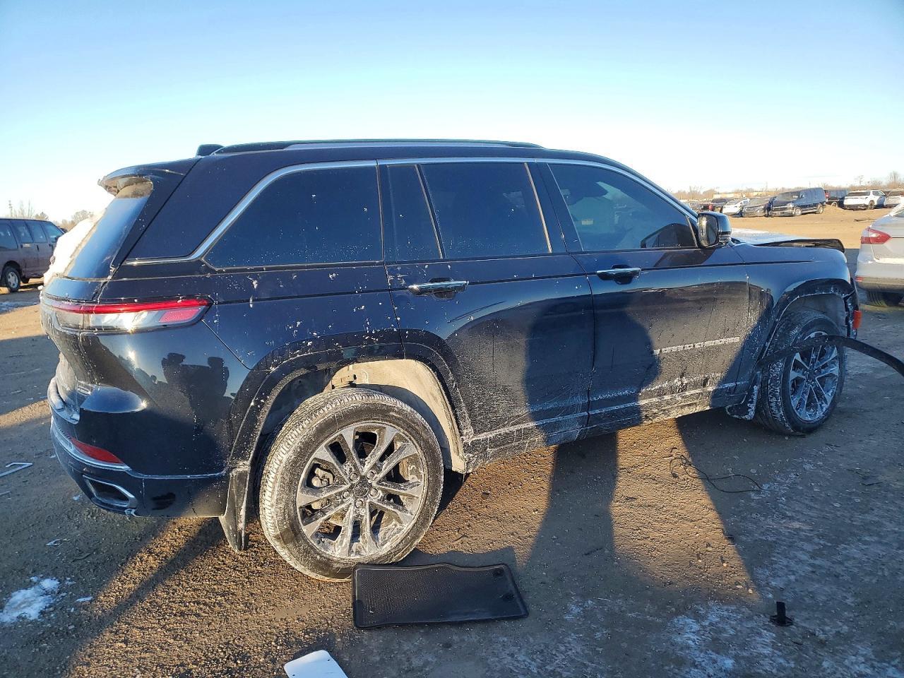 2022 Jeep Grand Cherokee Overland 4Xe - Фото 3