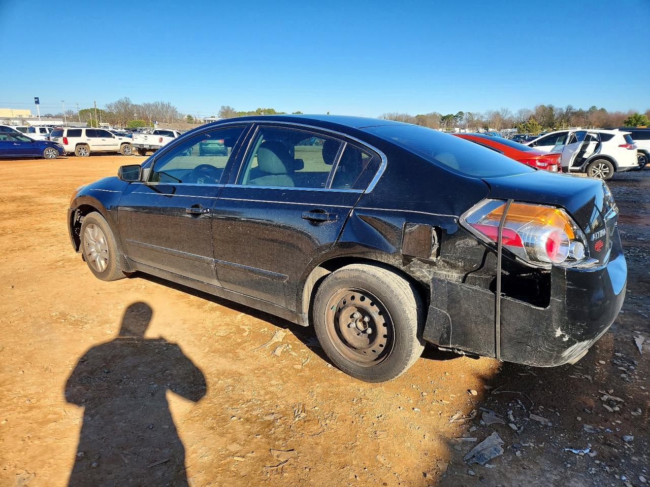 2012 Nissan Altima Base - Image 2