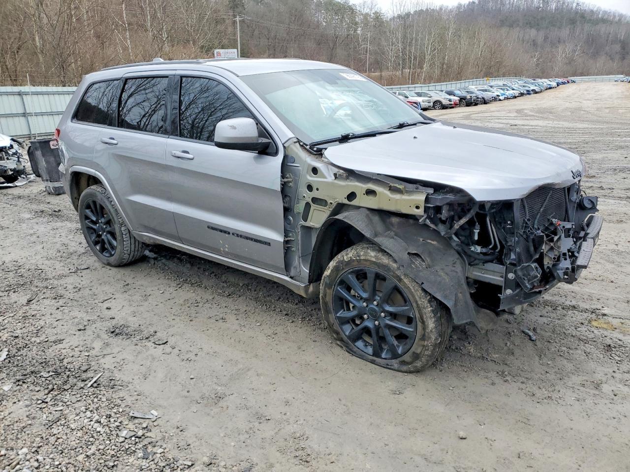 2021 Jeep Grand Cherokee Laredo - Фото 4
