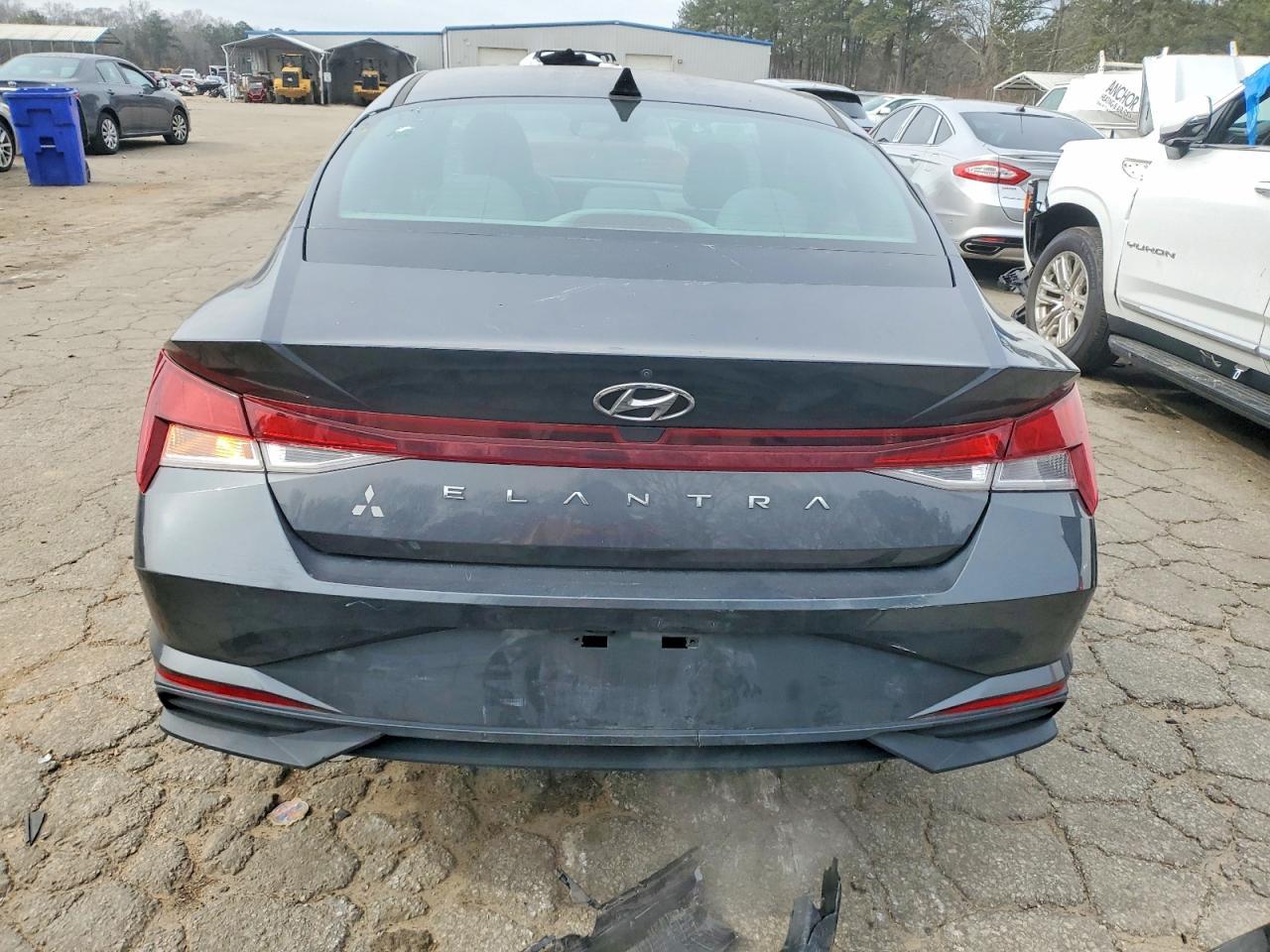 2021 Hyundai Elantra Se - Фото 6