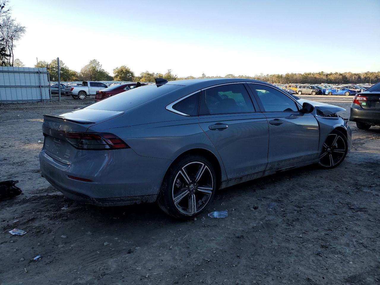 2025 Honda Accord Hybrid Sport - Image 3