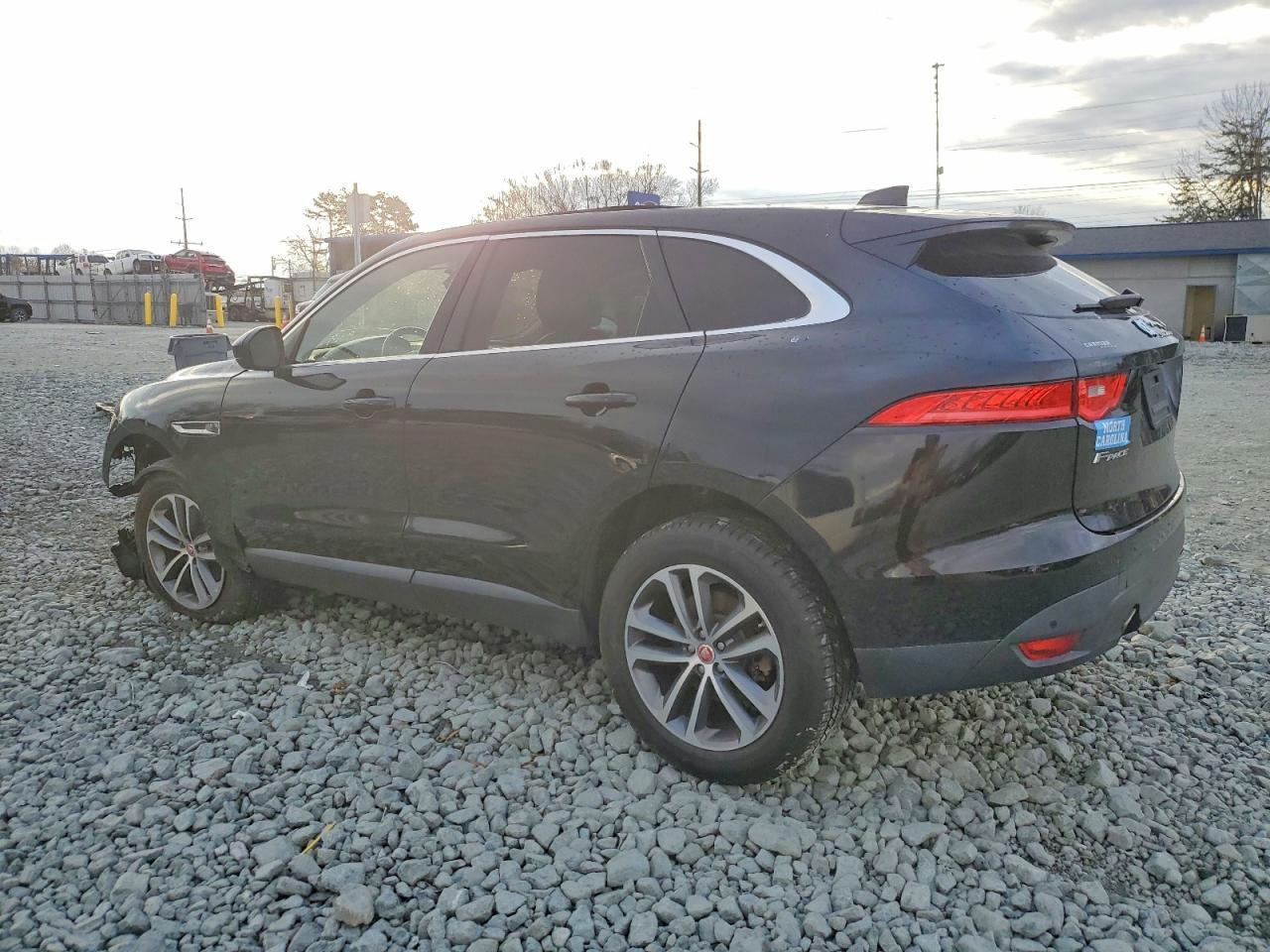 2020 Jaguar F-Pace Premium - Фото 2