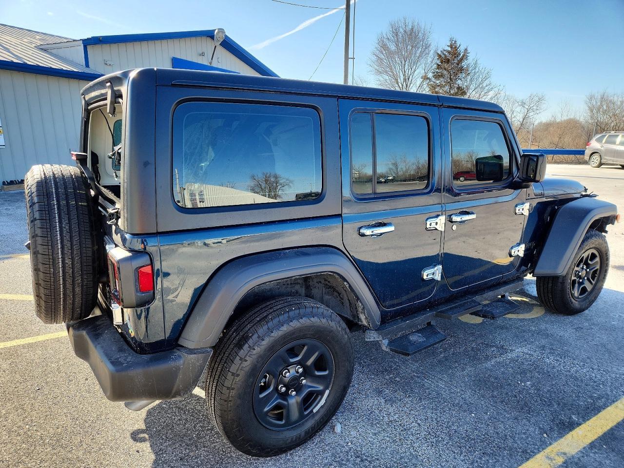 2025 Jeep Wrangler Sport - Image 3