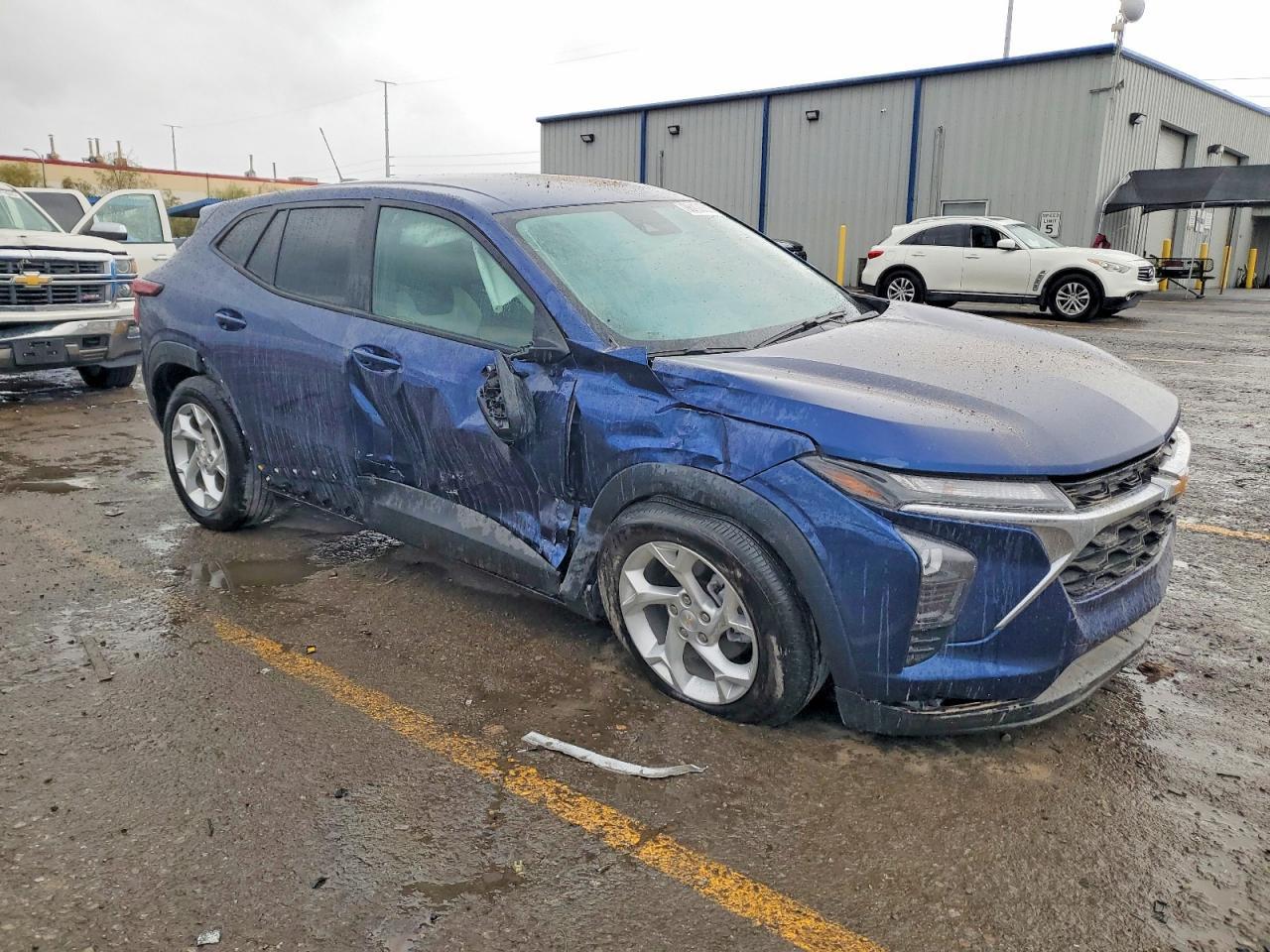 2024 Chevrolet Trax Ls - Фото 4
